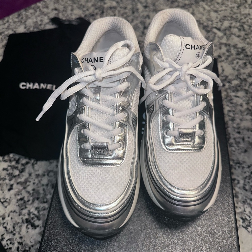 Chanel CC sneakers/ tennis shoes - Picture 14 of 16